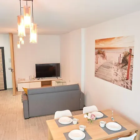 Opal Luxury 109 N Pool Năvodari