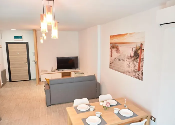 Opal Luxury 109 N Pool Năvodari